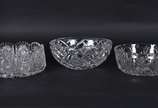 Três bowls de cristal de diversas procedências. - Três bowls de cristal de diversas procedências.