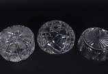 Três bowls de cristal de diversas procedências. - Três bowls de cristal de diversas procedências.
