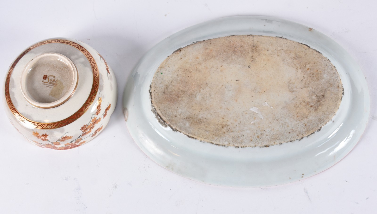 Cinco peças diversas, sendo: bowl, potiche e travessa (com bicado) de... - foto 6 de 9
