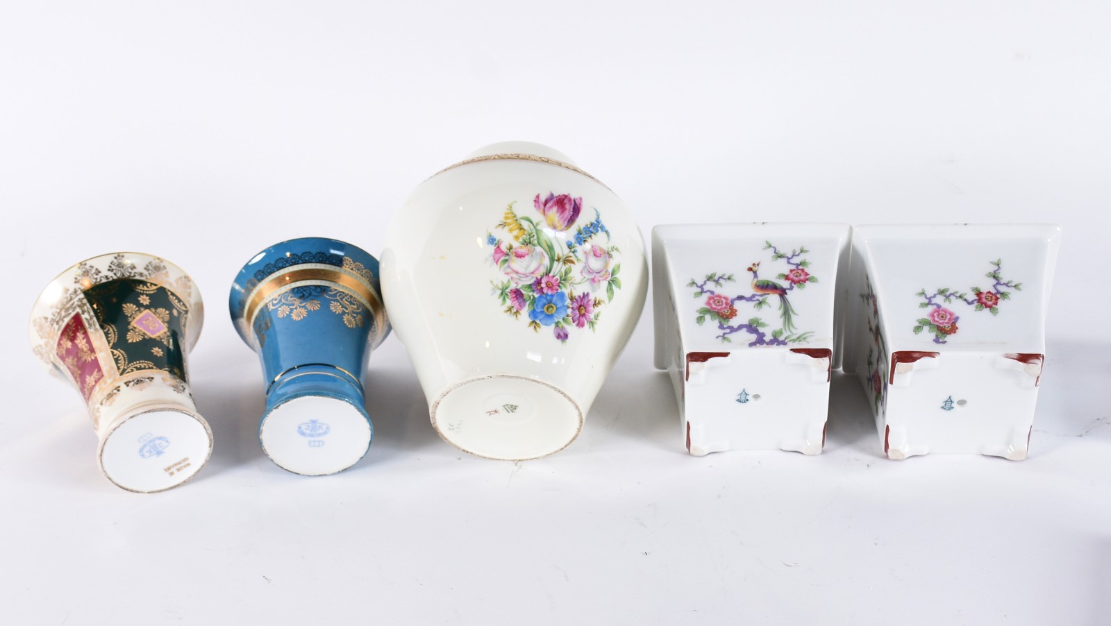 Diversas peças de porcelana, sendo: potiche Rosenthal, par de vasos... - foto 4 de 6