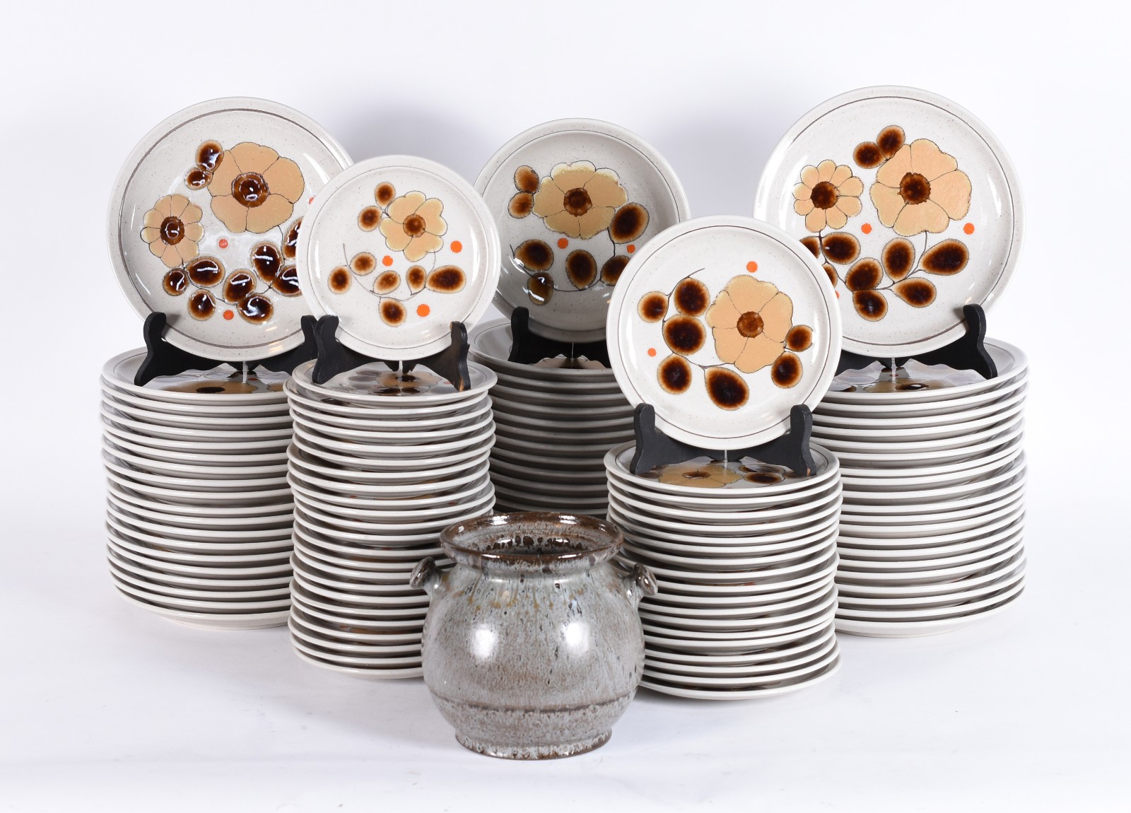 Serviço de jantar de cerâmica vitrificada, decoração floral, composto... - foto 1 de 6