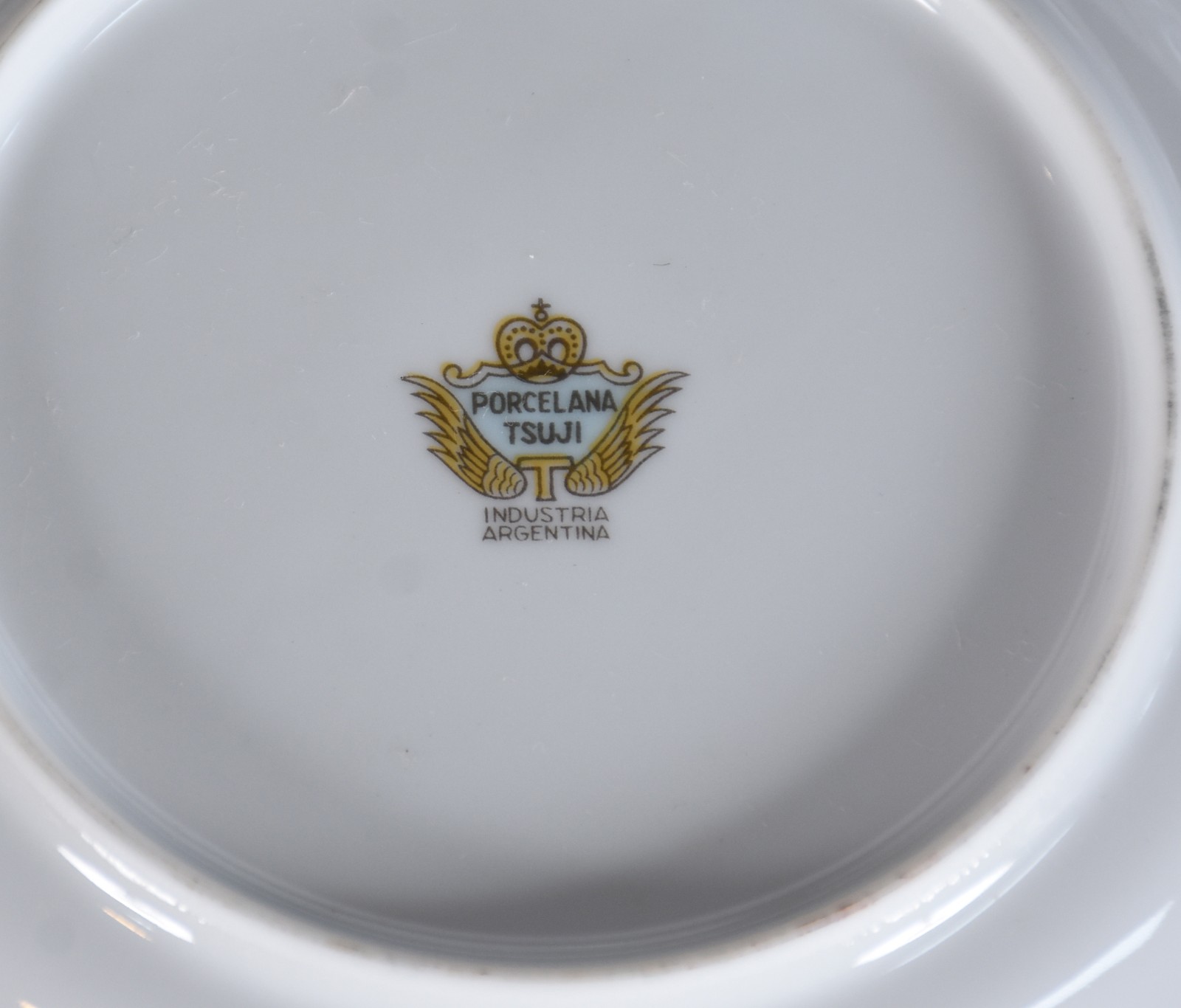 Serviço de jantar de porcelana TSUJI argentina composto de: 23 pratos... - foto 4 de 8