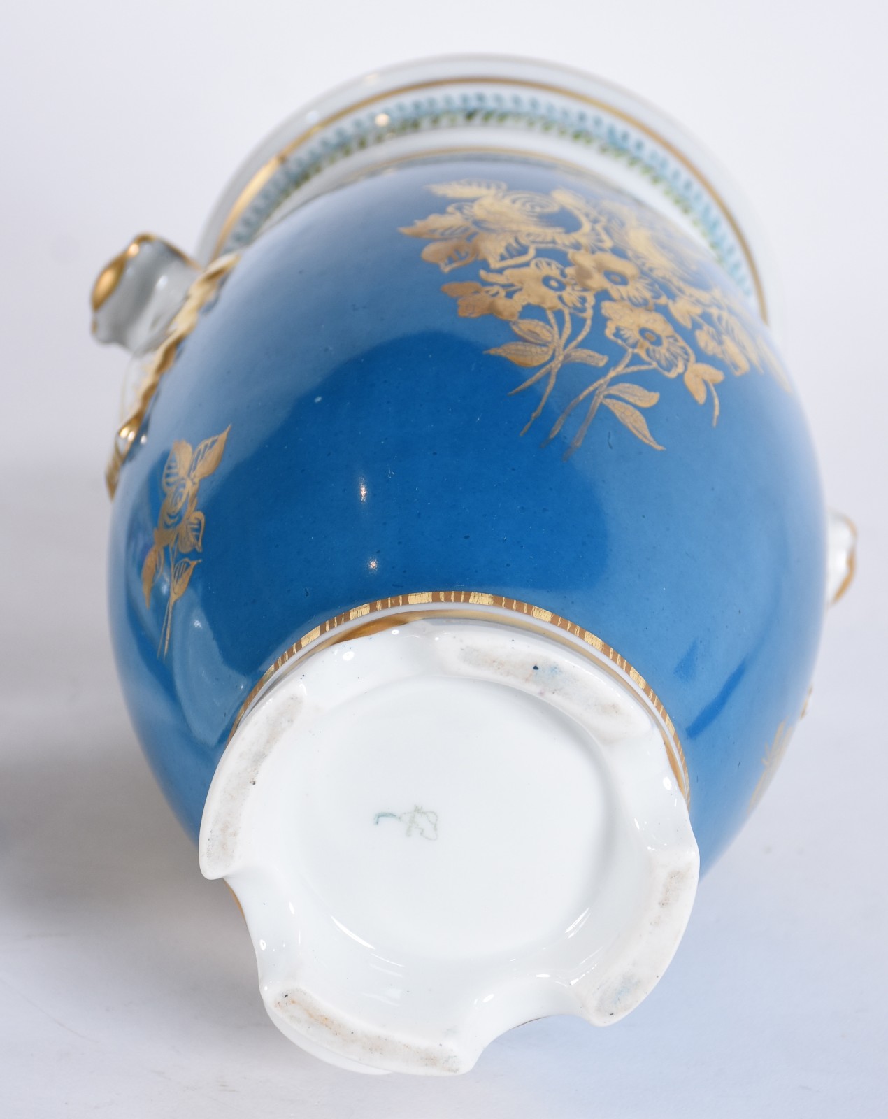 Samovar de porcelana azul turquesa com flores em policromia e frisos... - foto 8 de 8