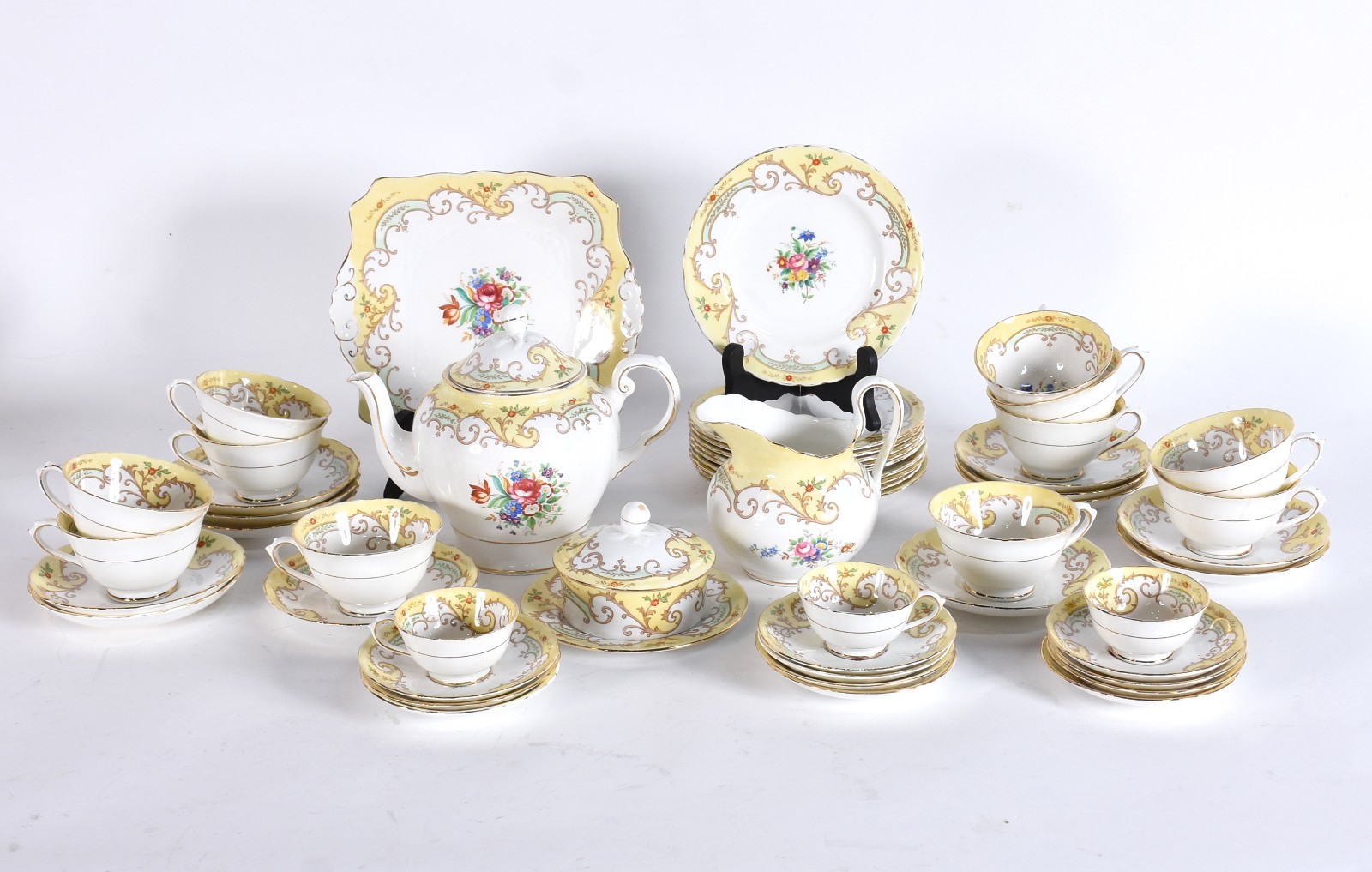 Aparelho de chá e café de porcelana Tuscan Fine Bone Chine composto... - foto 1 de 5