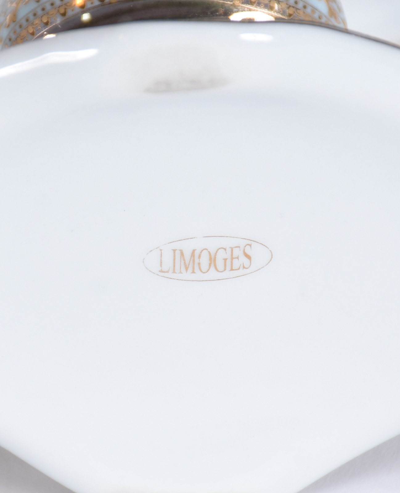 Centro de mesa de pé alto de porcelana francesa de Limoges, fundo... - foto 5 de 5