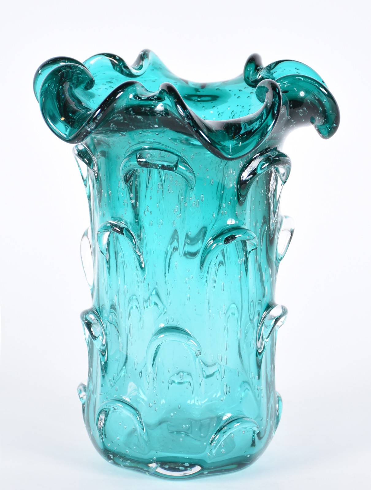 Vaso de vidro decorativo na cor azul decorado com relevos e bolhas... - foto 1 de 3