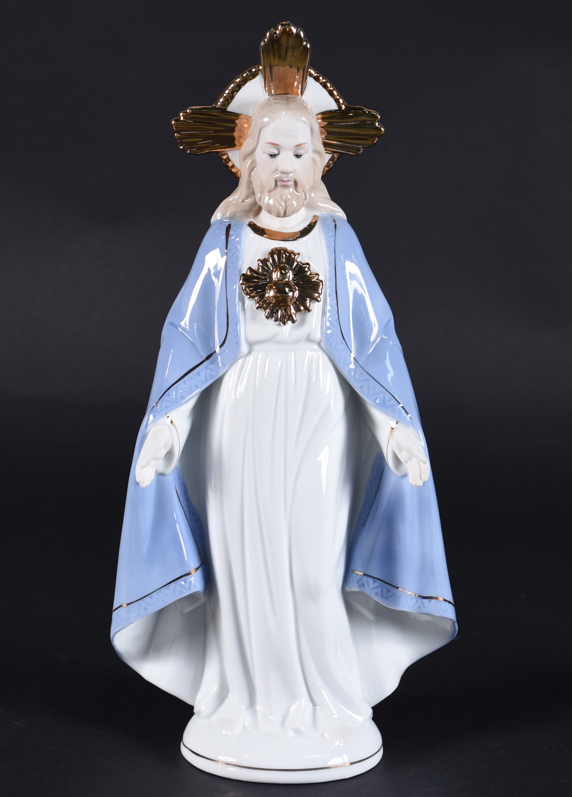 Estatueta de porcelana representando sagrado coração de Jesus. - foto 1 de 4