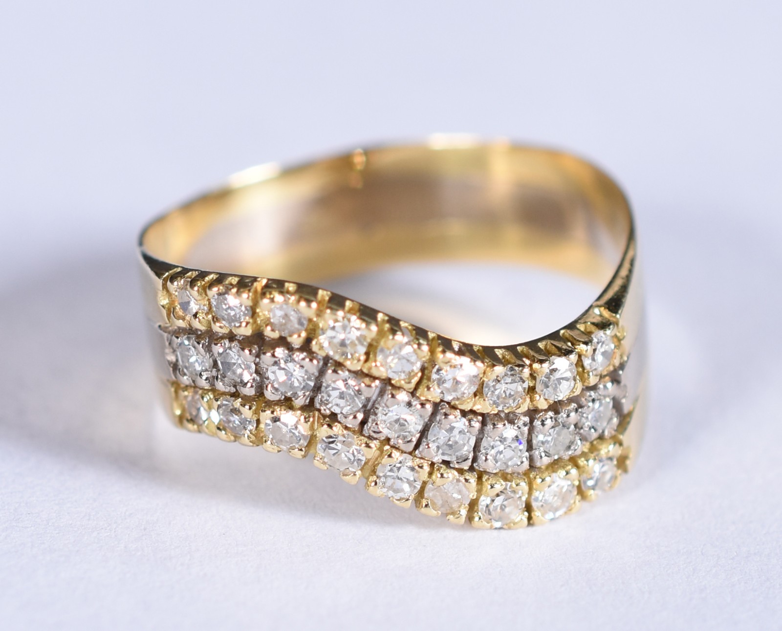 Anel de ouro 18 k, contraste 750 com 27 brilhantes, aro 22 (Por... - foto 4 de 4