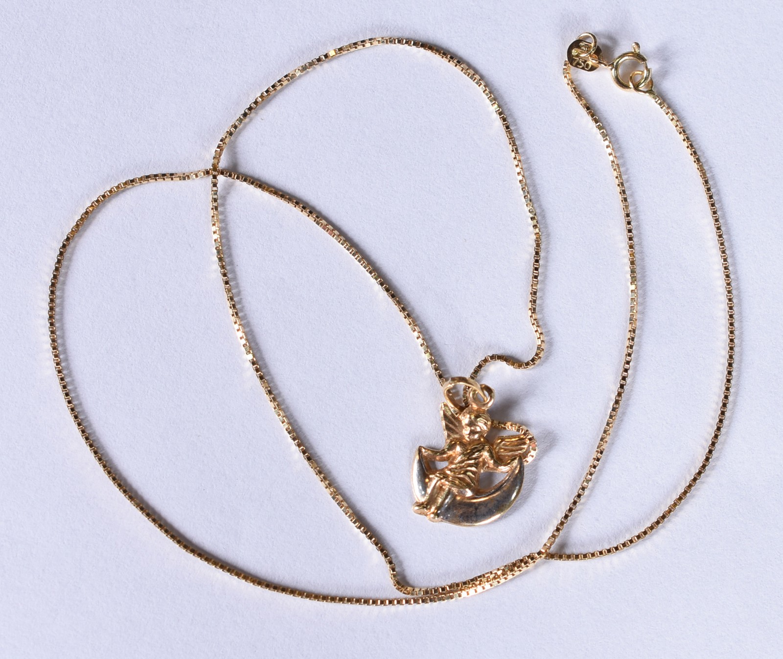 Colar de ouro amarelo, contraste 750 com pingente de guarda anjo (Por... - foto 3 de 5