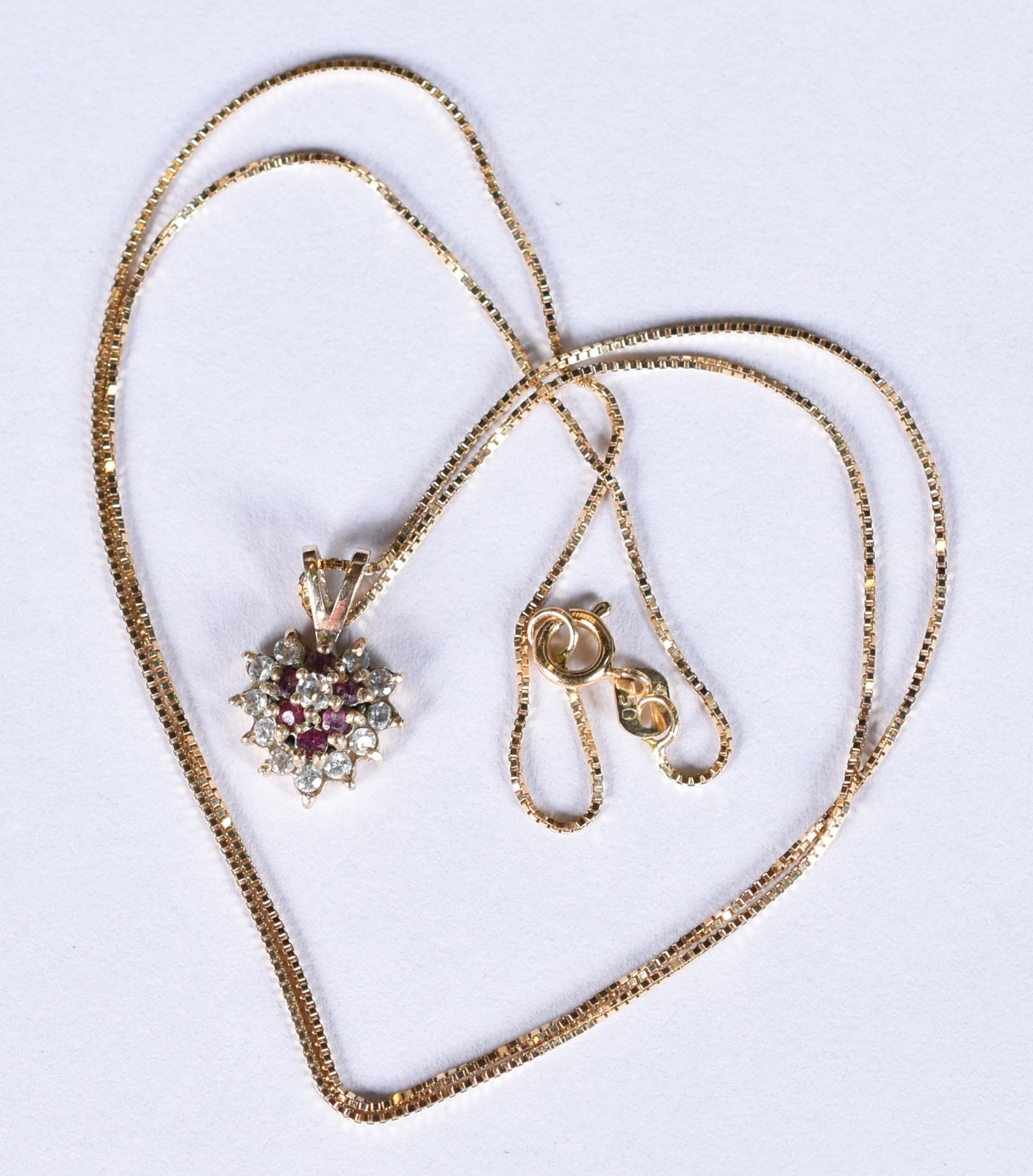 Colar de ouro 18k, contraste 750, pingente com brilhantes (Por... - foto 3 de 5