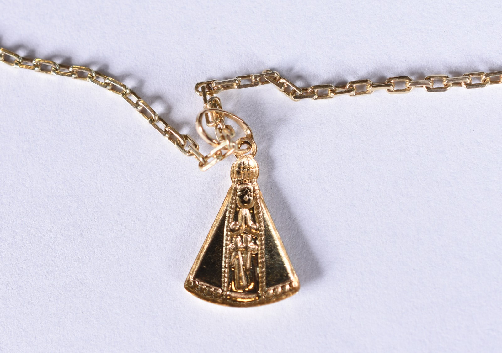Colar de ouro 18k, contraste 750 com pingente de Nossa Senhora... - foto 4 de 4