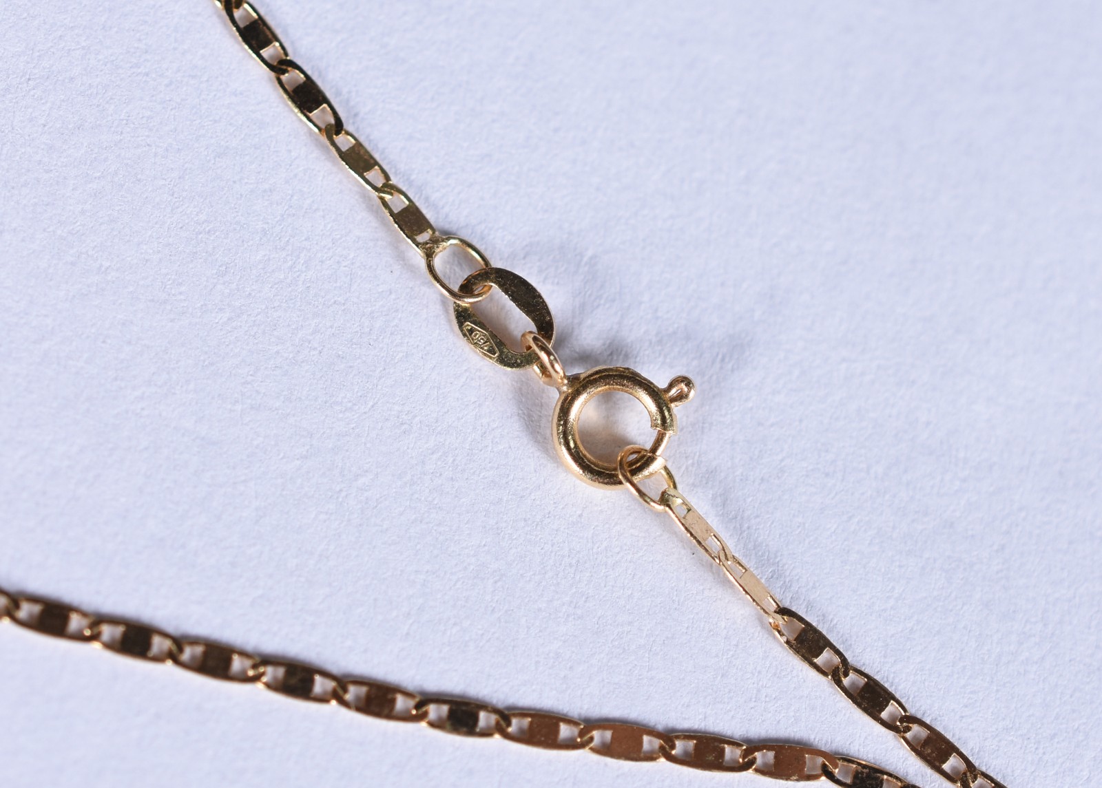 Colar de ouro 18 k, contraste 750 com crucifixo (Por motivos de... - foto 5 de 5