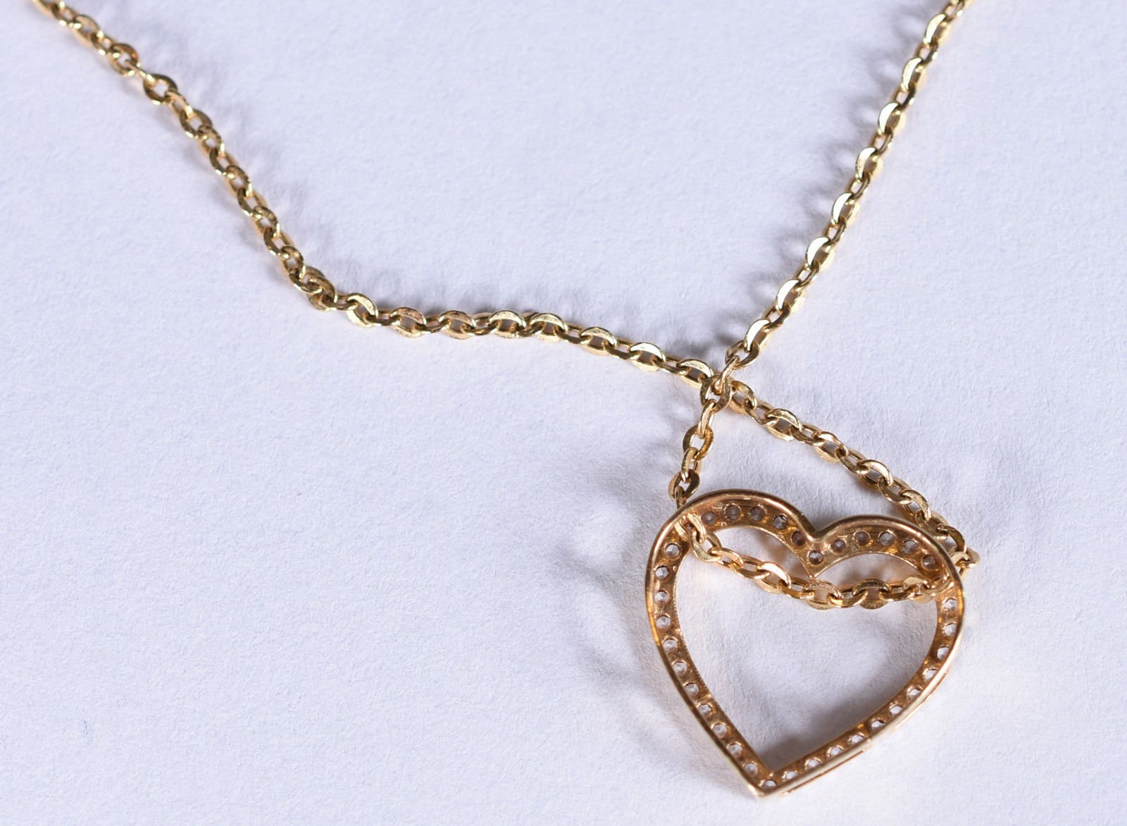 Colar de ouro 18k, contraste 750 com pingente no feitio coração com... - foto 5 de 5