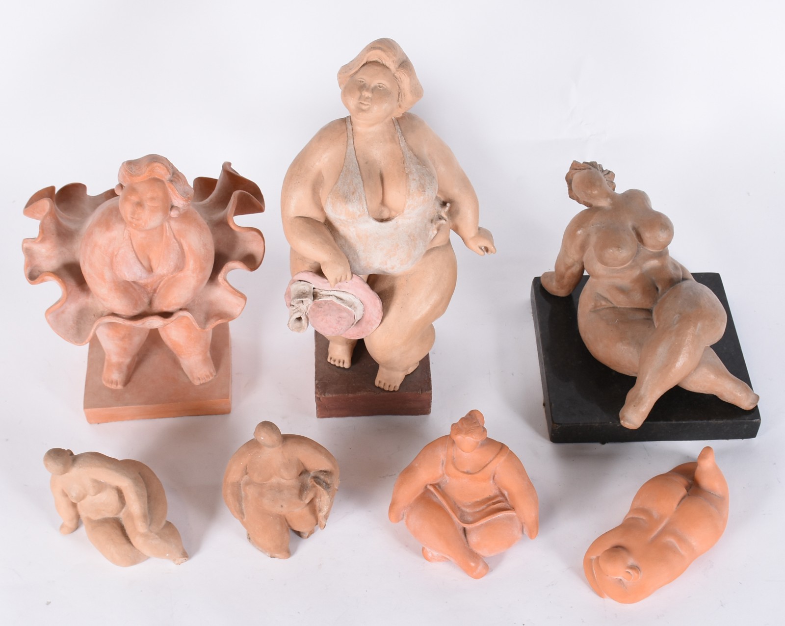 Arte popular - Sete estatuetas de barro cozido. - foto 2 de 9