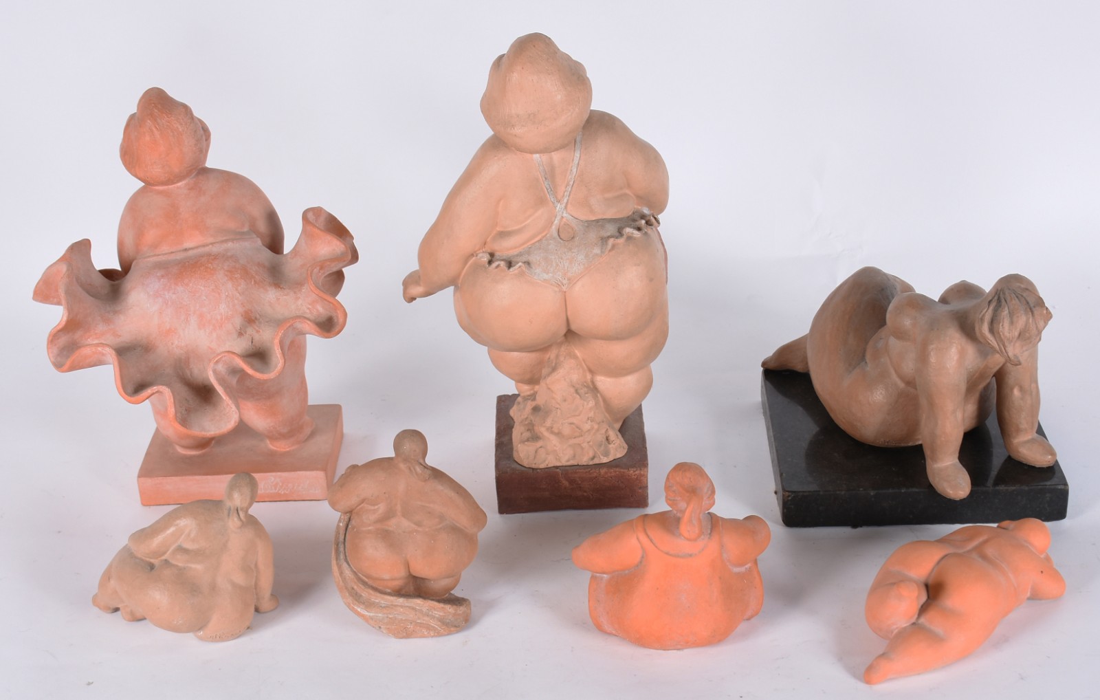 Arte popular - Sete estatuetas de barro cozido. - foto 4 de 9
