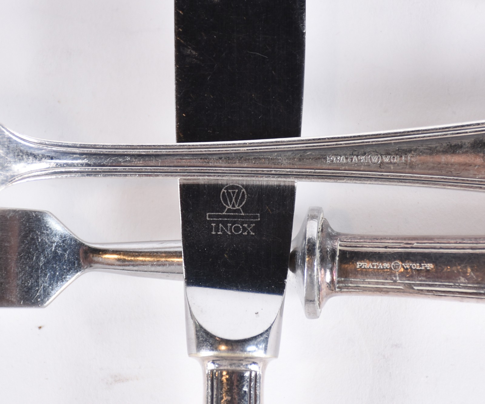 Faqueiro Wolff de metal prateado, composto de: 18 colheres, 12... - foto 4 de 4