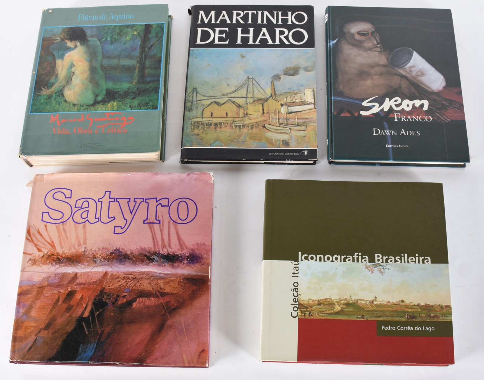 Cinco livros: A) Satyro B)Martinho de Hora C)Nacional Santiago... - foto 1 de 9