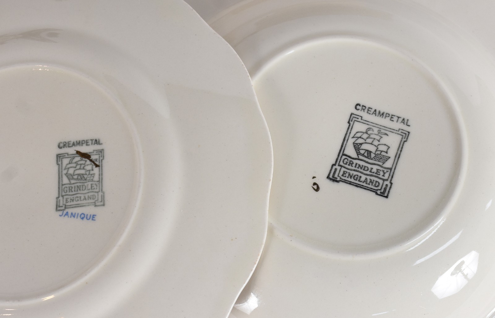 Aparelho de jantar de porcelana England Grindley com craquelê... - foto 6 de 6