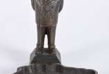 NASSARÁ,  - Escultura de bronze representando Getúlio Vargas.