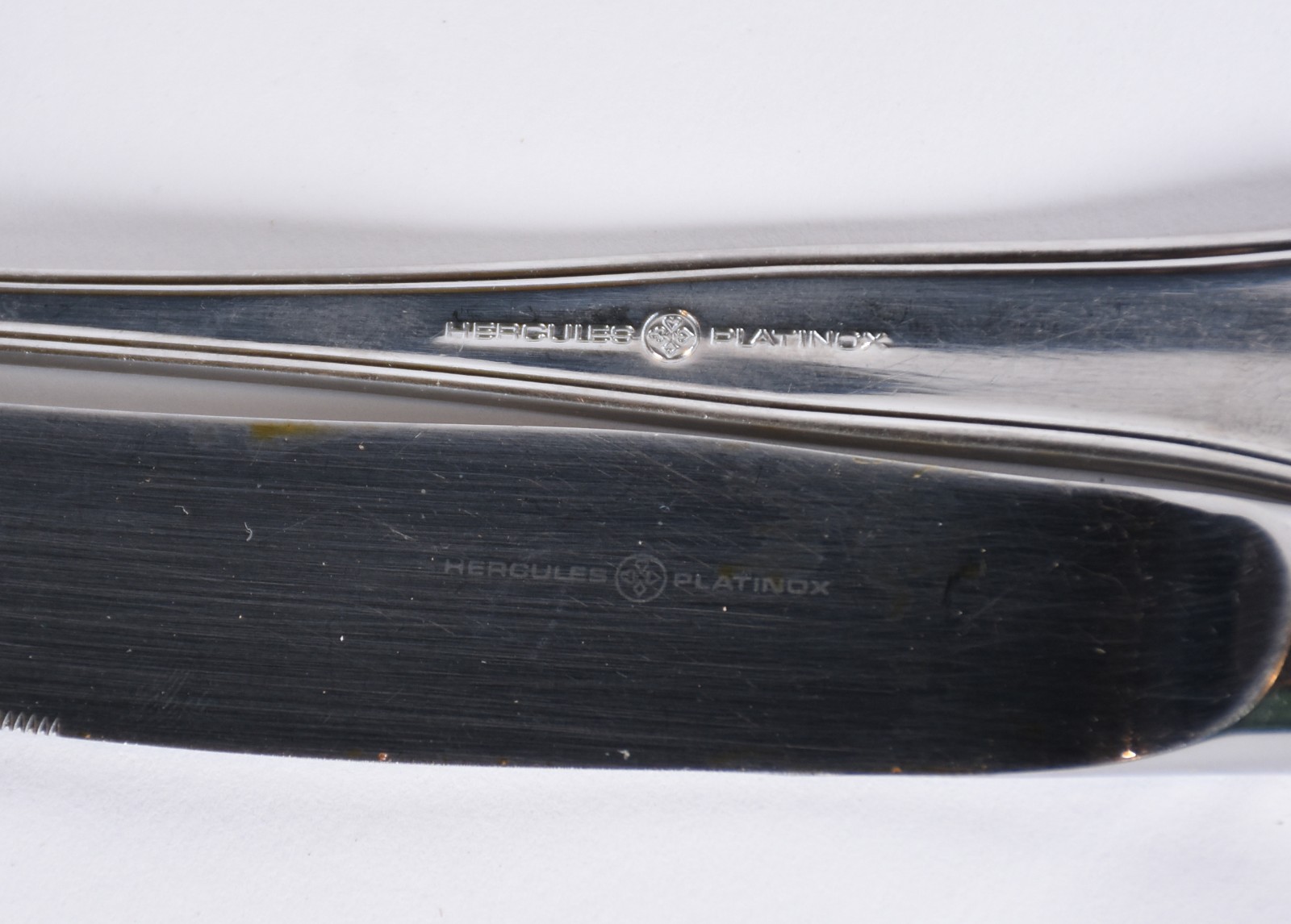 Faqueiro Hercules aço inox composto de: 10 colheres,8 garfos, 12... - foto 5 de 5