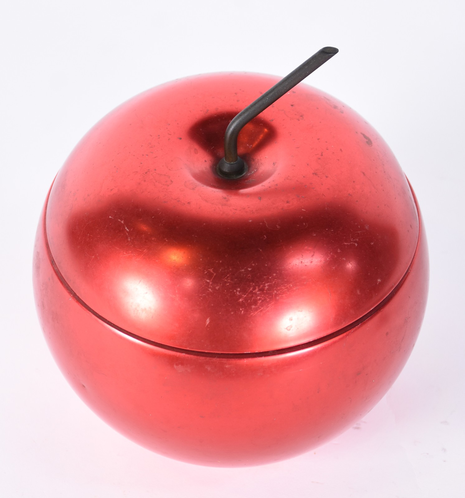 Balde de gelo de metal vermelho feitio maçã, interior de vidro. Anos... - foto 2 de 4