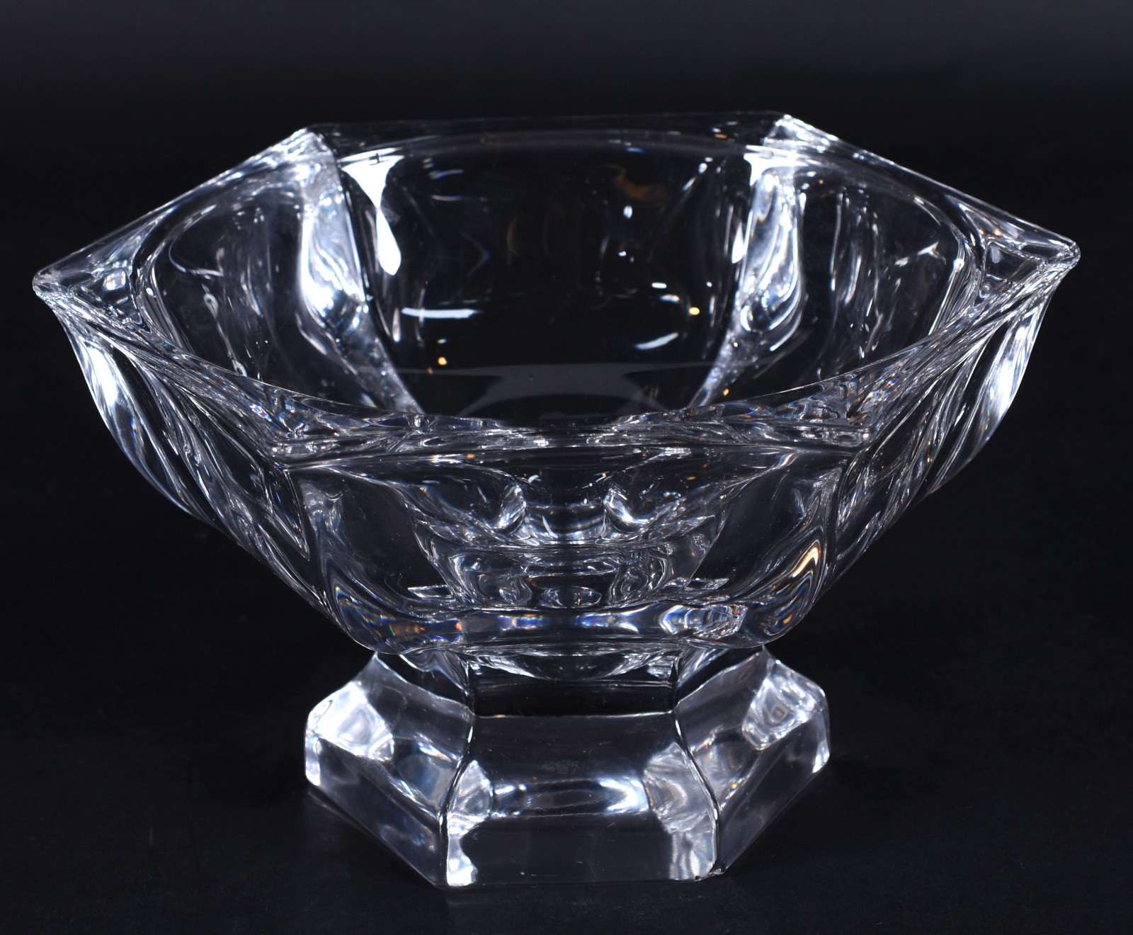 Fruteira de cristal francês, assinado na base. - foto 1 de 5