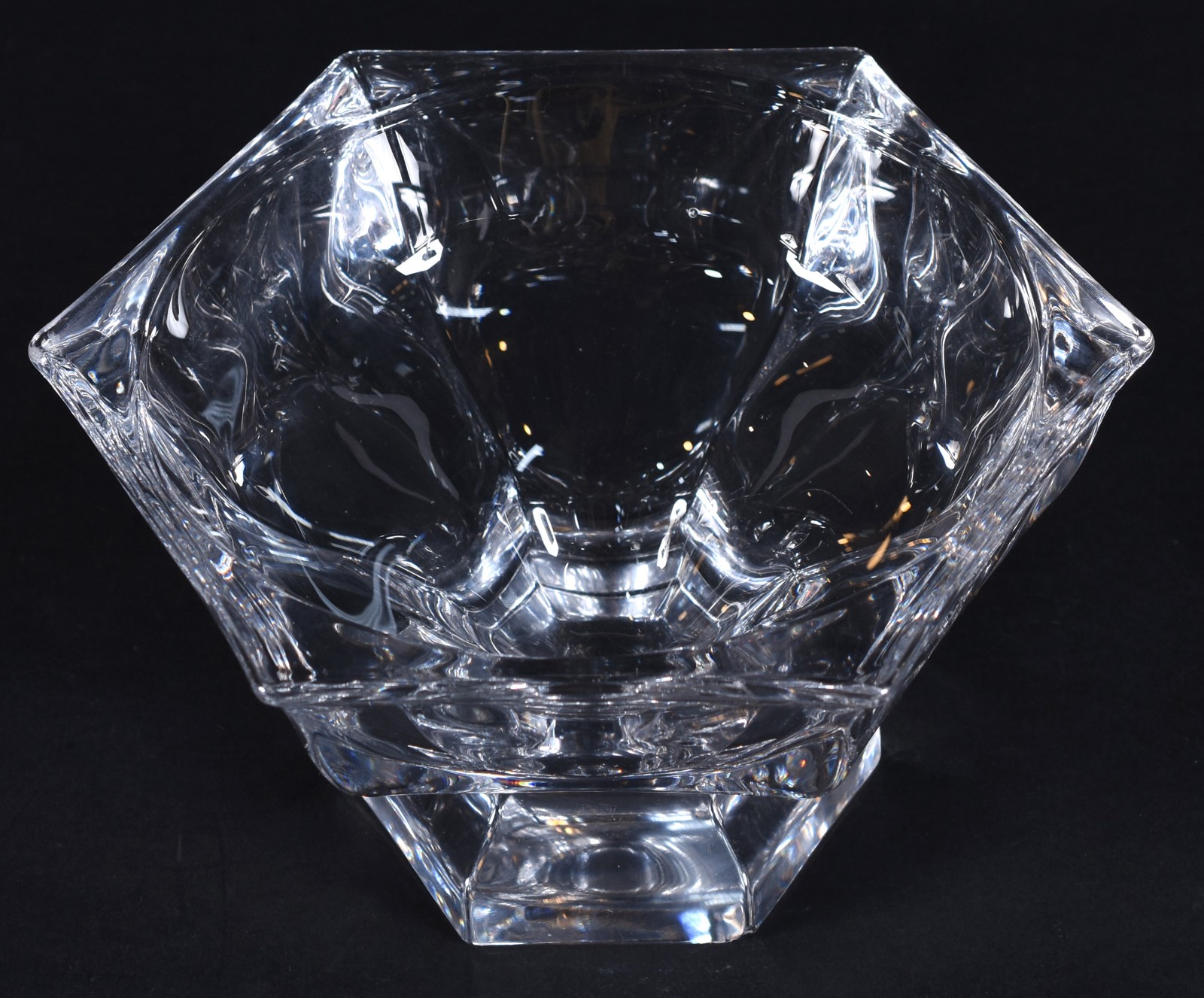 Fruteira de cristal francês, assinado na base. - foto 2 de 5