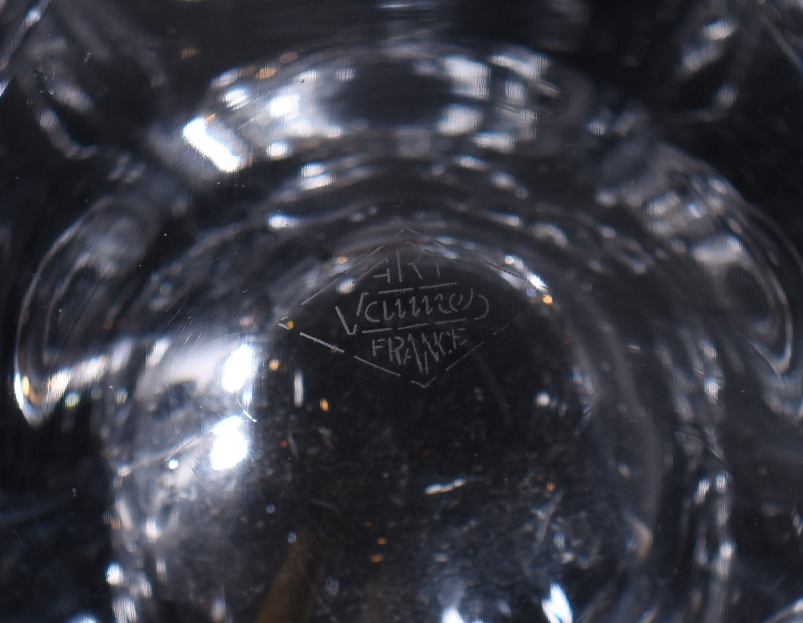Fruteira de cristal francês, assinado na base. - foto 5 de 5