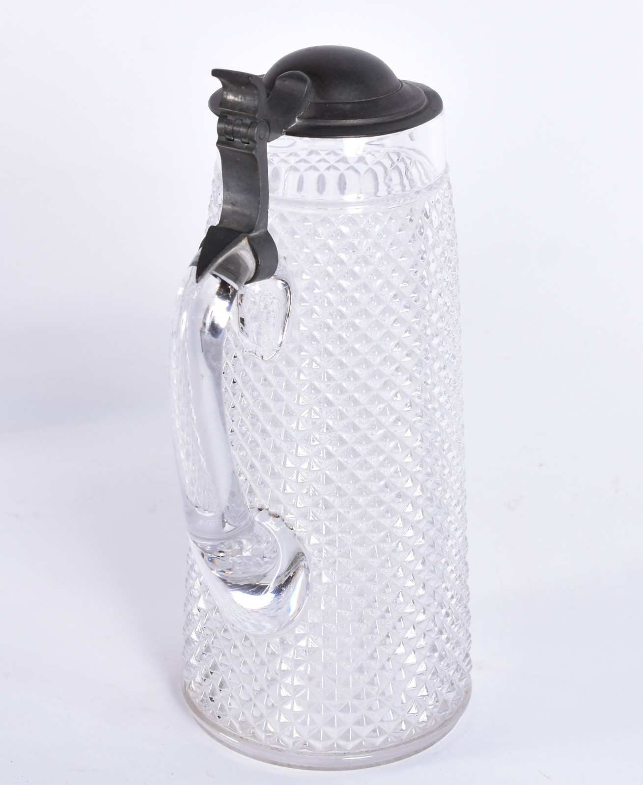 Tankard de cristal bico de jaca, tampa de estanho, pequeno bicado na... - foto 3 de 5