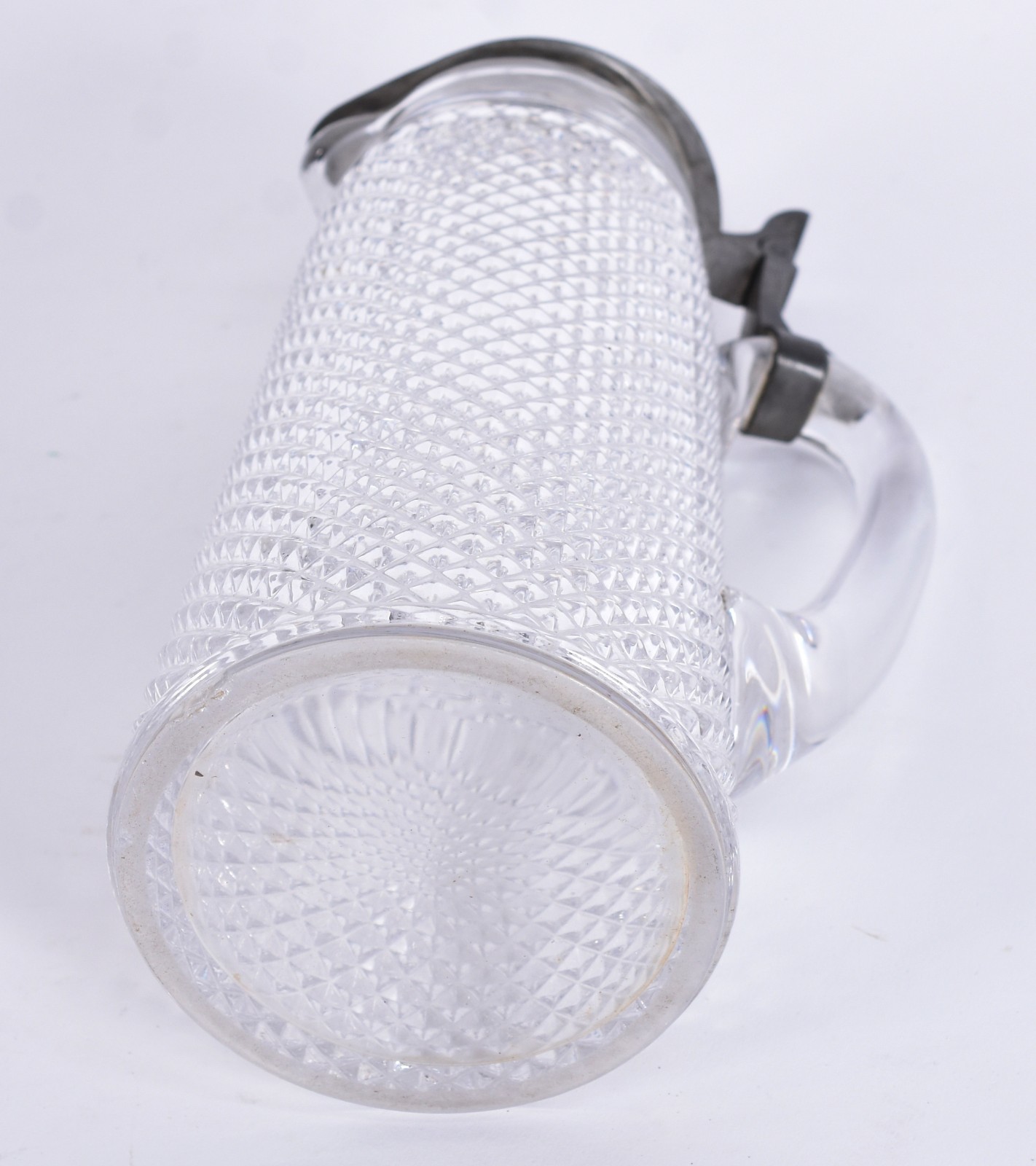 Tankard de cristal bico de jaca, tampa de estanho, pequeno bicado na... - foto 4 de 5
