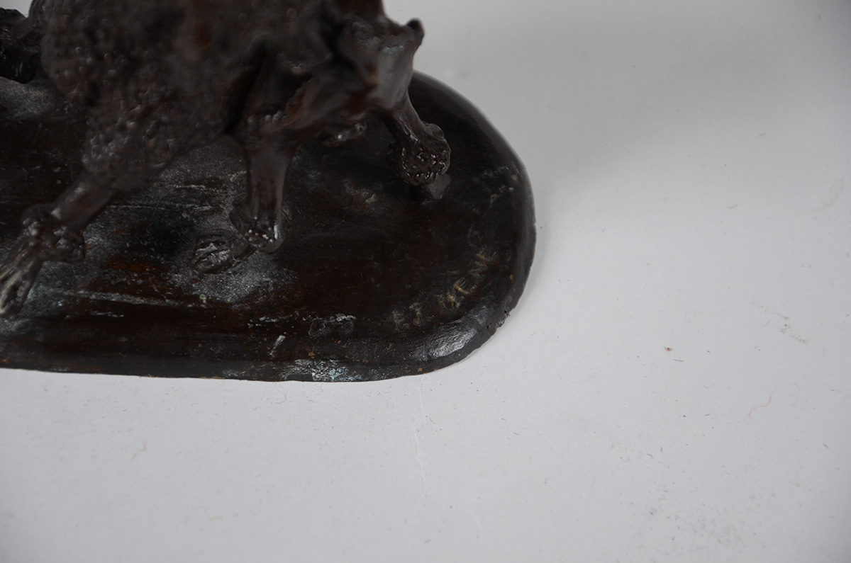 P.J. MÊNE - Escultura em bronze representando Cachorro. Alt. 9 cm - foto 3 de 3