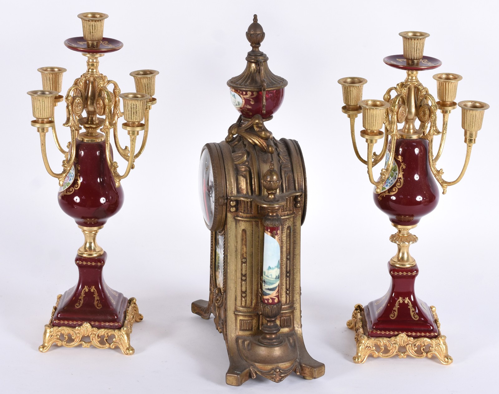 Terno de metal dourado com relógio á pilha e par de candelabros de... - foto 3 de 5