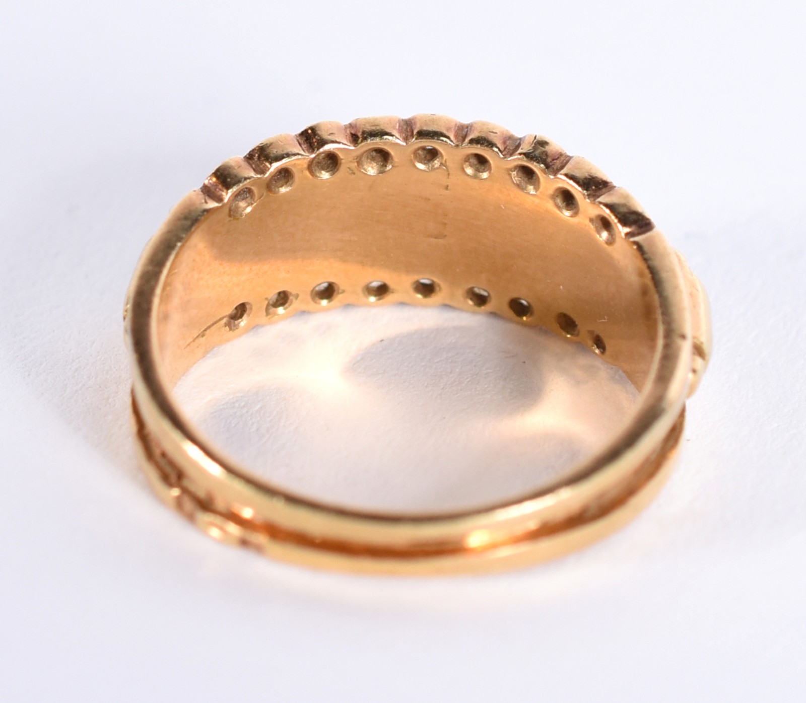 Anel de ouro 18k com pequenos brilhantes, aro 18 (Por motivos de... - foto 3 de 4