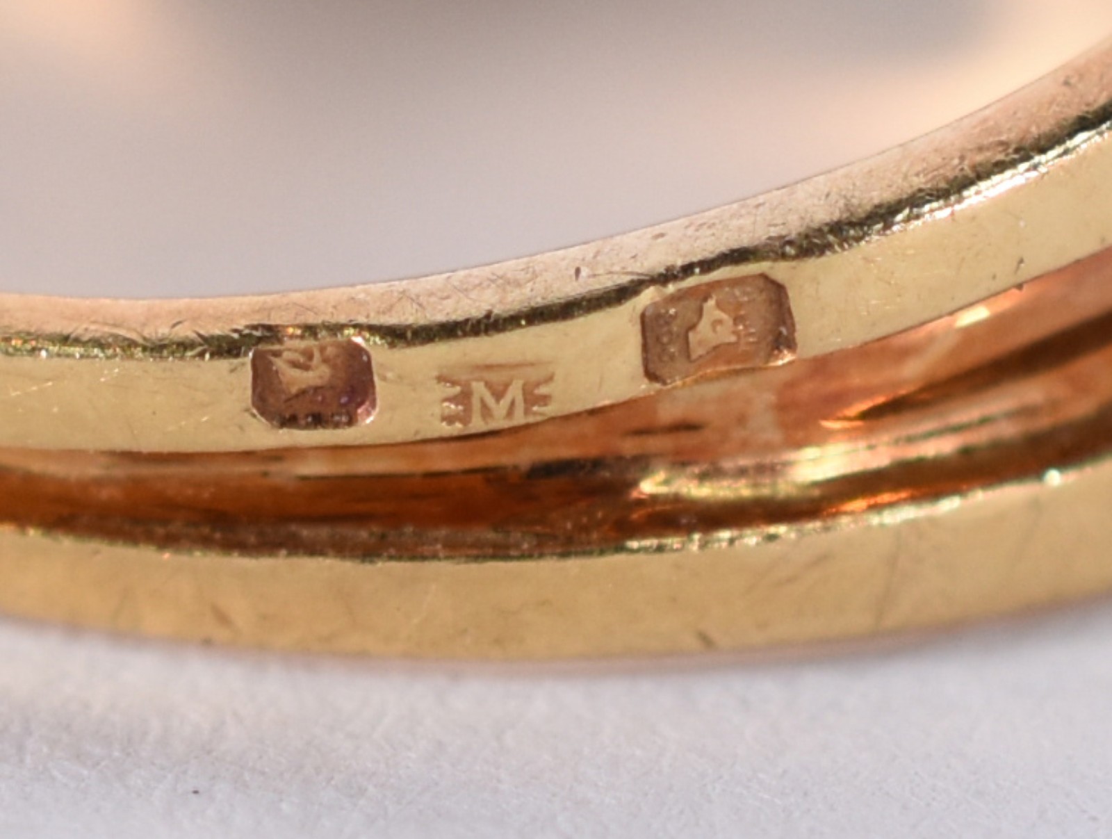 Anel de ouro 18k com pequenos brilhantes, aro 18 (Por motivos de... - foto 4 de 4