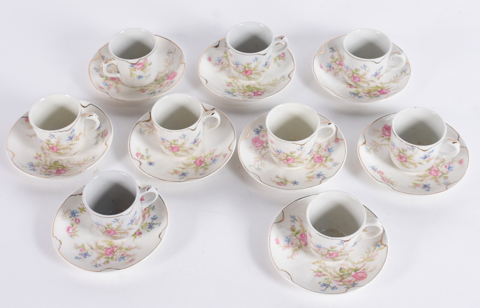 Conjunto de porcelana inglesa Johnson Bros na cor branca com flores... - foto 3 de 7