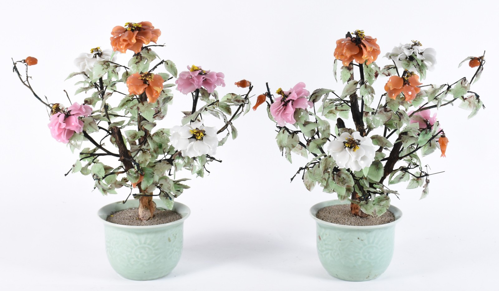 Par de vasos orientais de porcelana celadon verde e flores... - foto 2 de 4