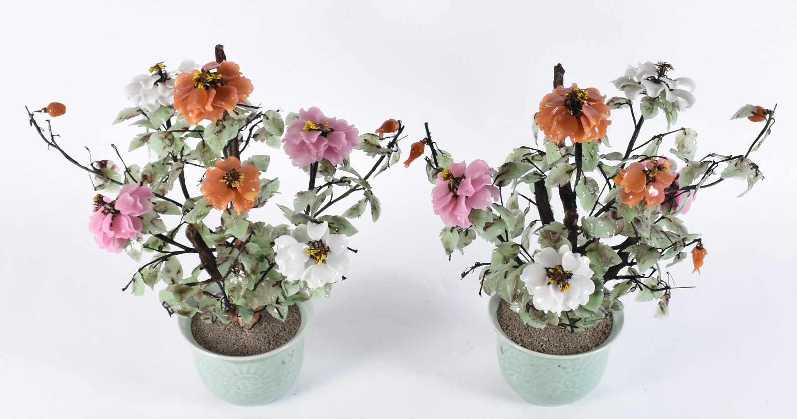 Par de vasos orientais de porcelana celadon verde e flores... - foto 4 de 4