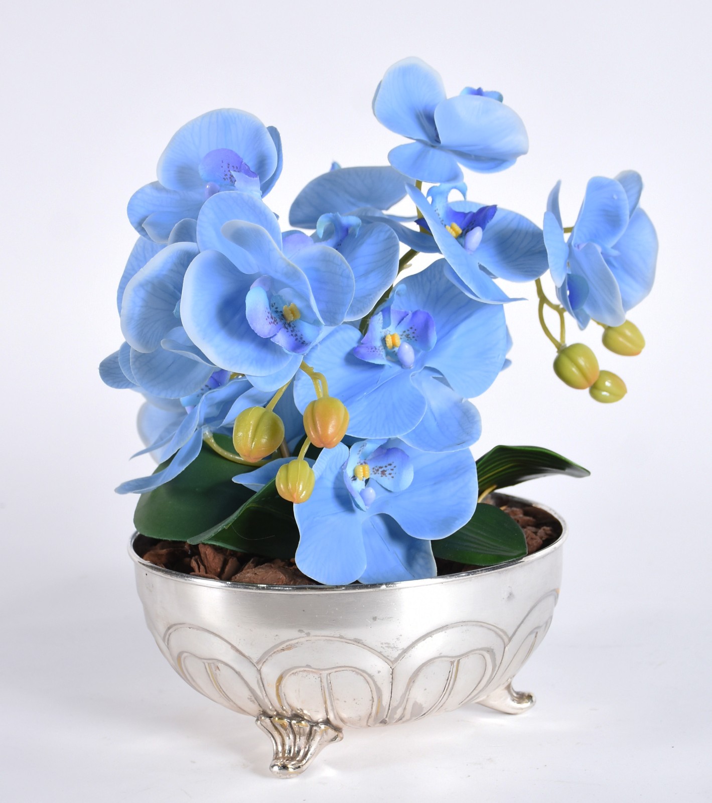 Cachepot com banho de prata com composição floral de orquídeas... - foto 2 de 3