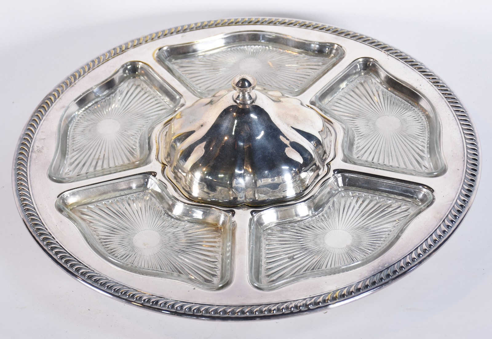 Porta petiscos de metal prateado com recipientes de cristal, (alguns... - foto 1 de 6
