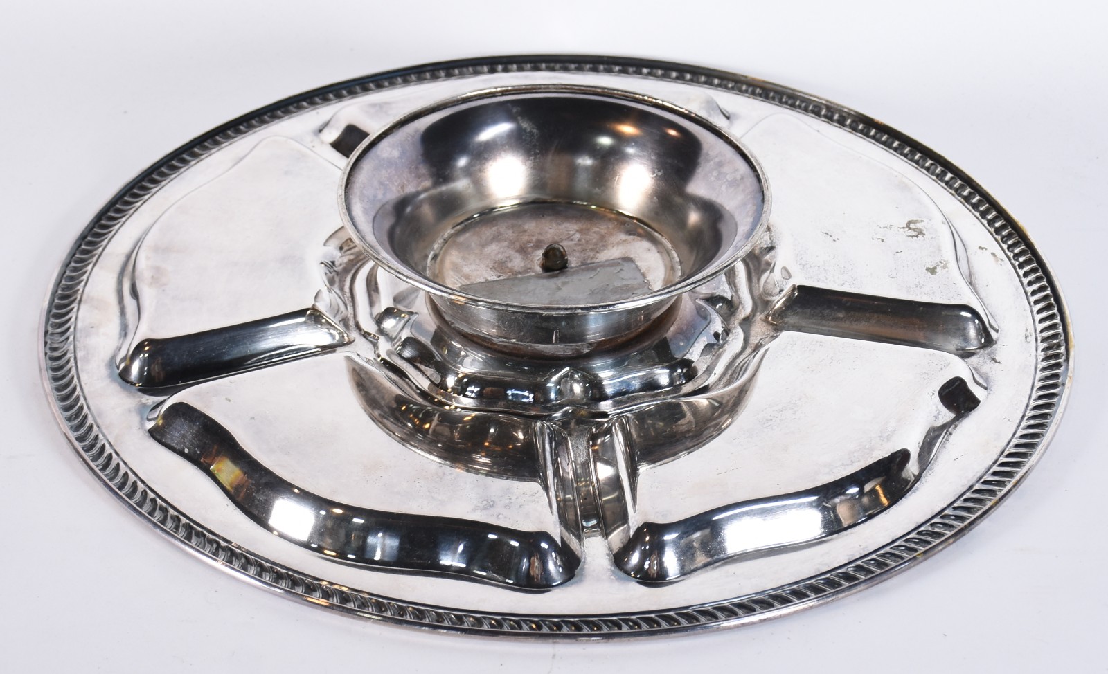 Porta petiscos de metal prateado com recipientes de cristal, (alguns... - foto 5 de 6