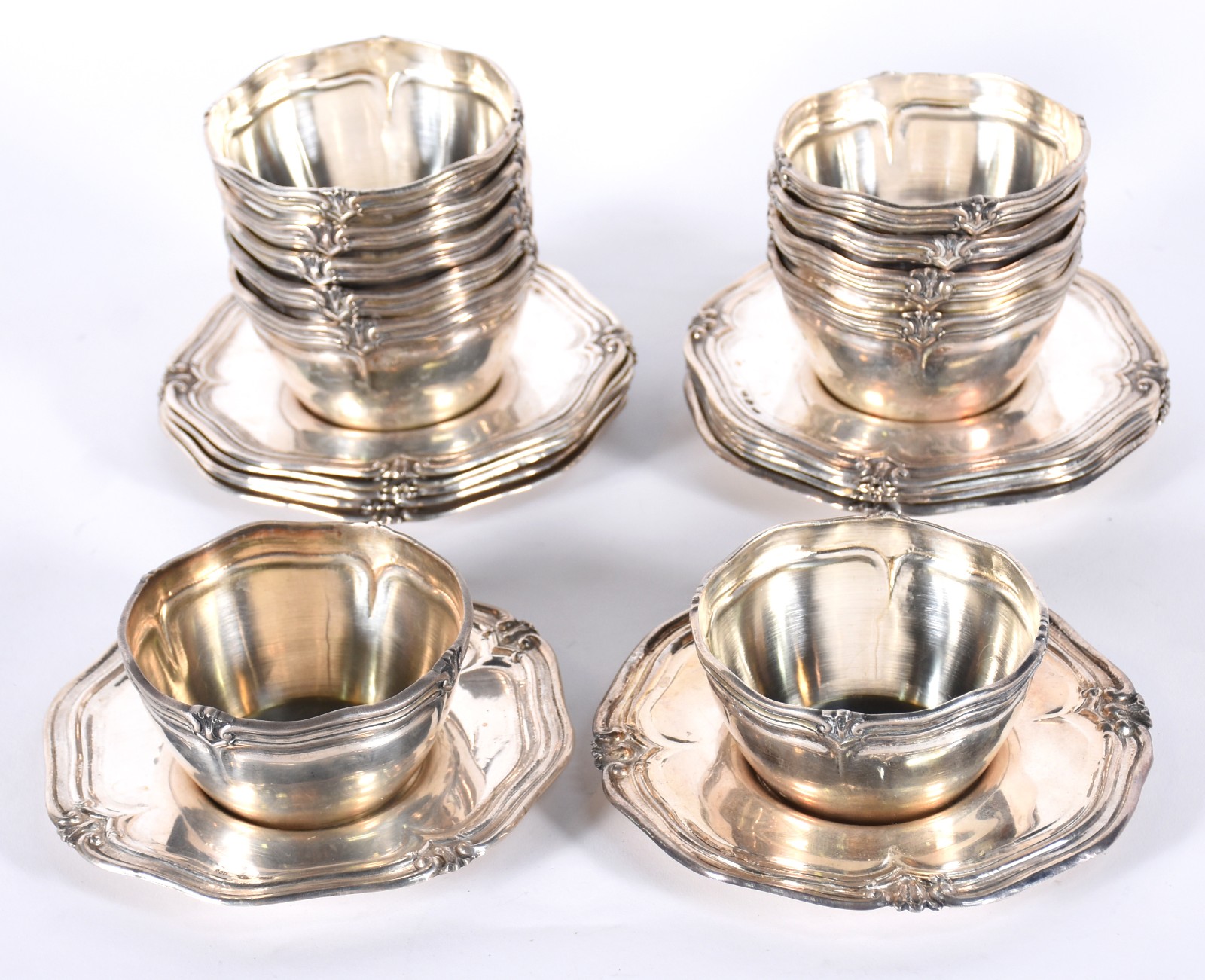 Conjunto com 11 lavandas e 13 pratinhos de prata 900 - Eloy Jesus... - foto 1 de 6