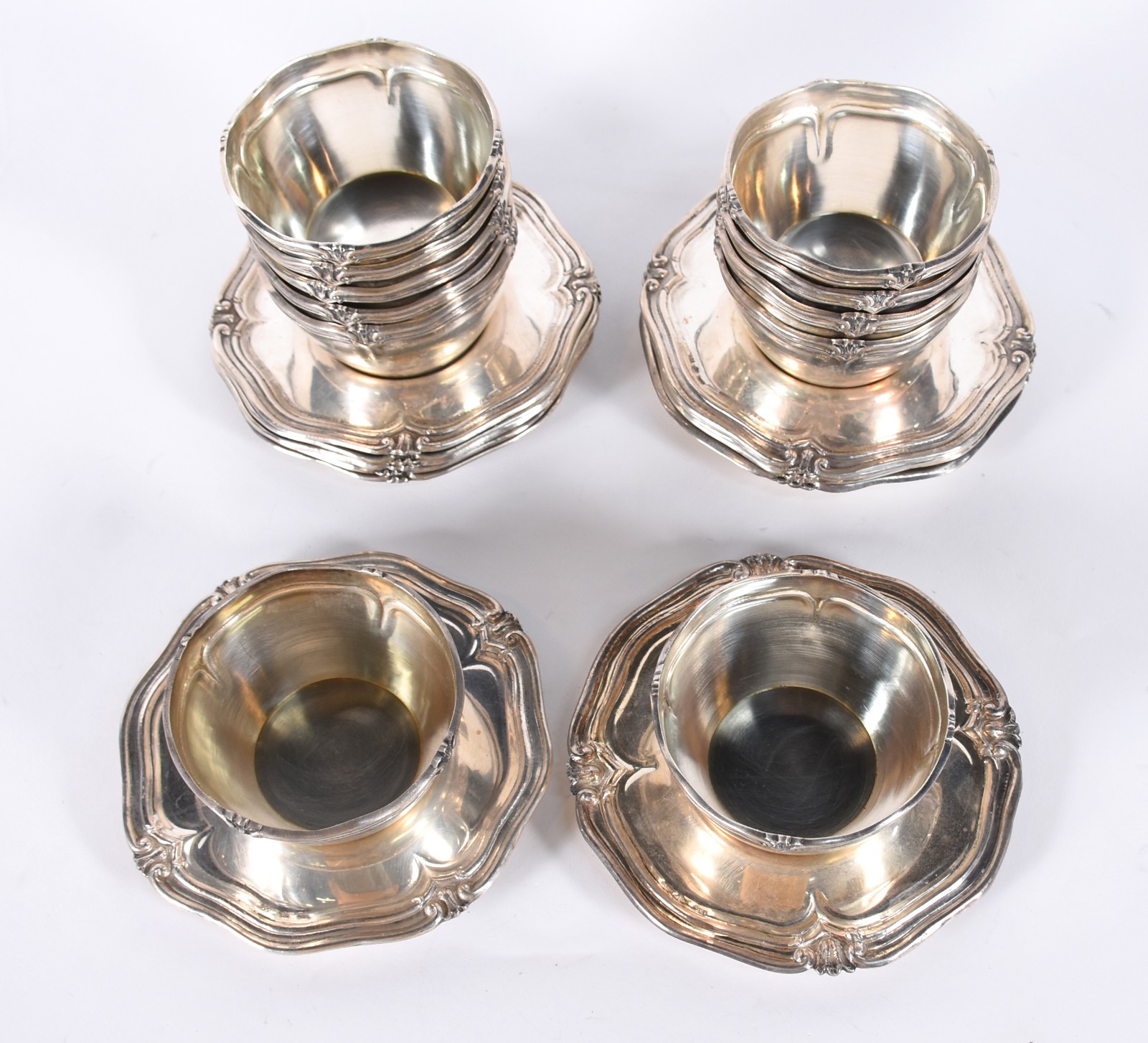 Conjunto com 11 lavandas e 13 pratinhos de prata 900 - Eloy Jesus... - foto 3 de 6