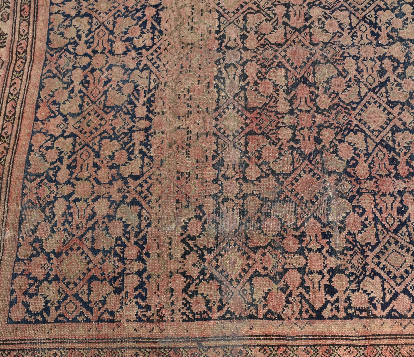 Tapete Feharan, desgastes. - foto 3 de 3