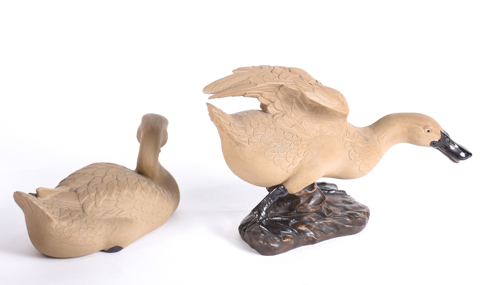 Dois patos de cerâmica oriental policromada. - foto 3 de 6