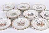 Limoges (1771),  - Conjunto com vinte e quatro pratos de porcelana francesa decorados com peixes e aves em policromia em variados desenhos.