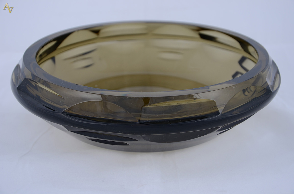 Centro de mesa em cristal francês na cor âmbar. Diâmetro: 27 cm
