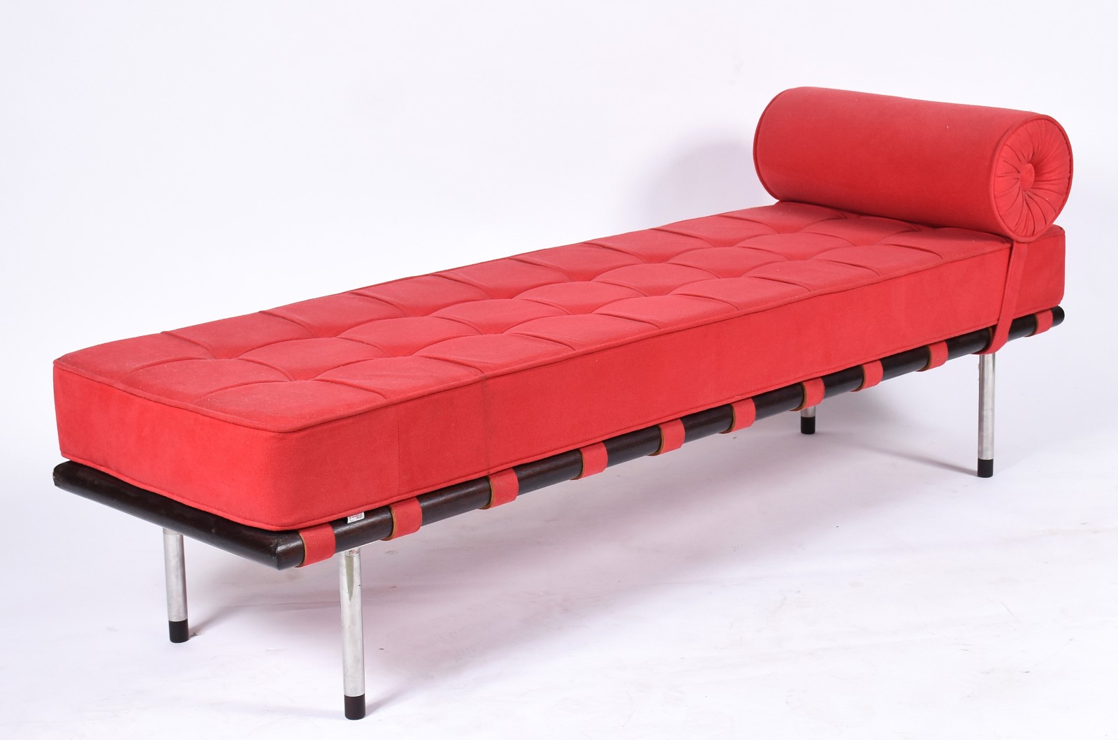 Recamier de metal em design moderno, estofamento forrado na cor... - foto 1 de 5