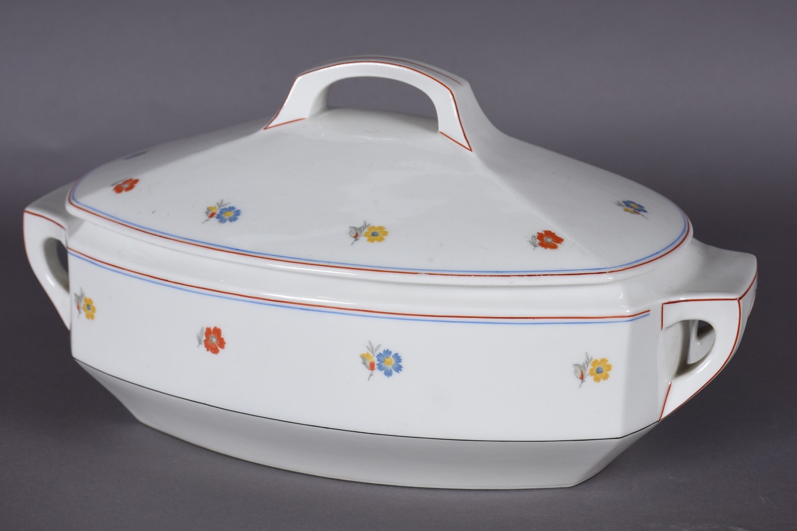 Aparelho de jantar de porcelana portuguesa COIMBRA SP, na cor branca... - foto 4 de 6