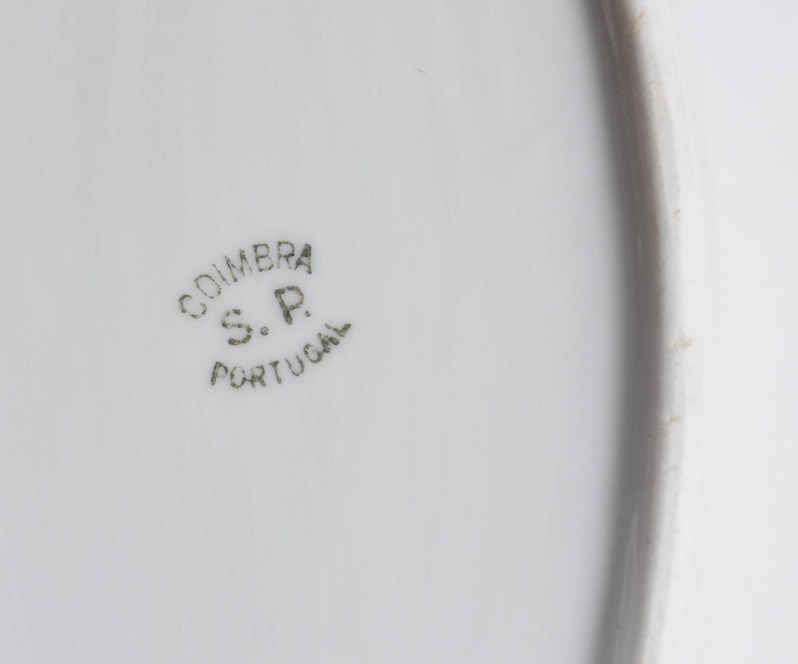 Aparelho de jantar de porcelana portuguesa COIMBRA SP, na cor branca... - foto 5 de 6