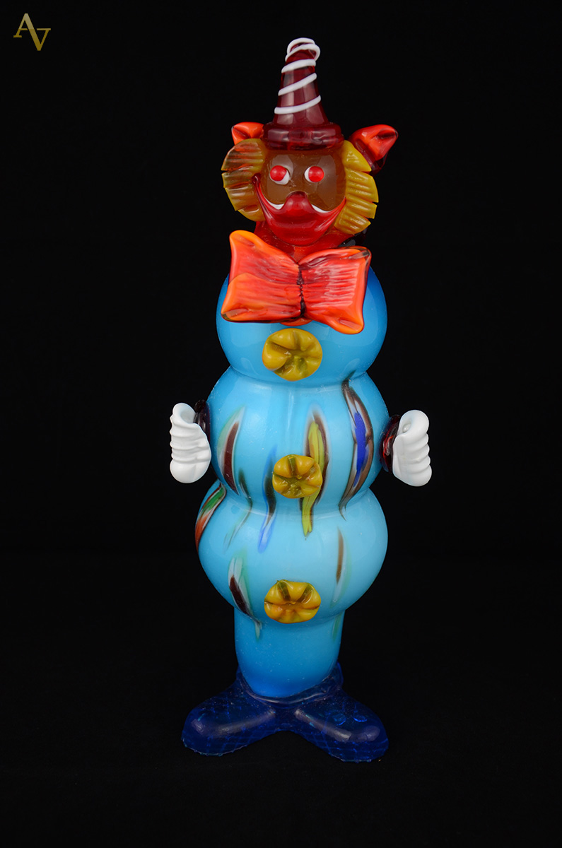 Palhaço de murano na cor azul turquesa, alt. 34 cm.
